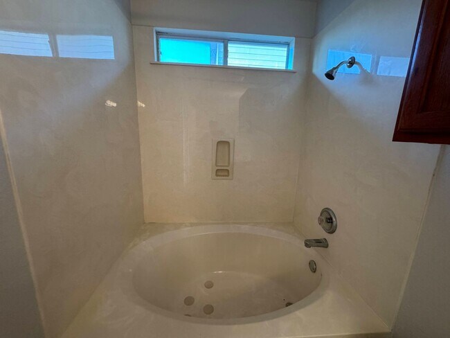 Building Photo - 3-Bedroom House for Rent in Killeen