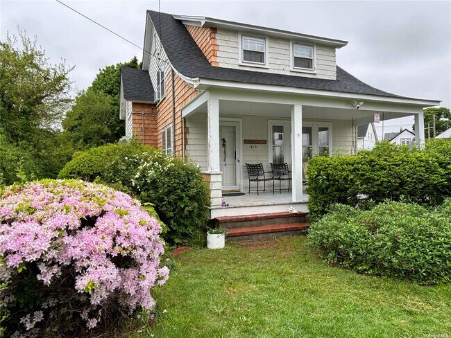 Primary Photo - 410 New Suffolk Rd