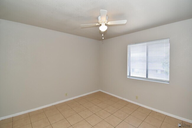 Building Photo - 1101 S Avenue C