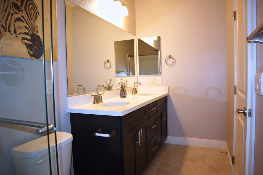 Building Photo - 1928 Ballard Bay Pl