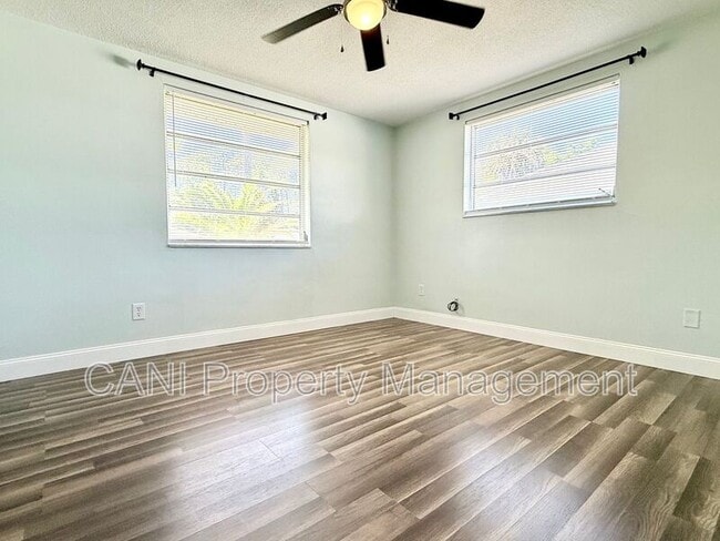 Building Photo - 1529 Culverhouse Dr