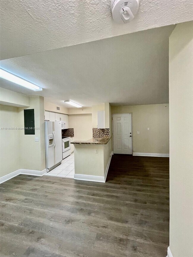 Building Photo - 15400 SW 284th St