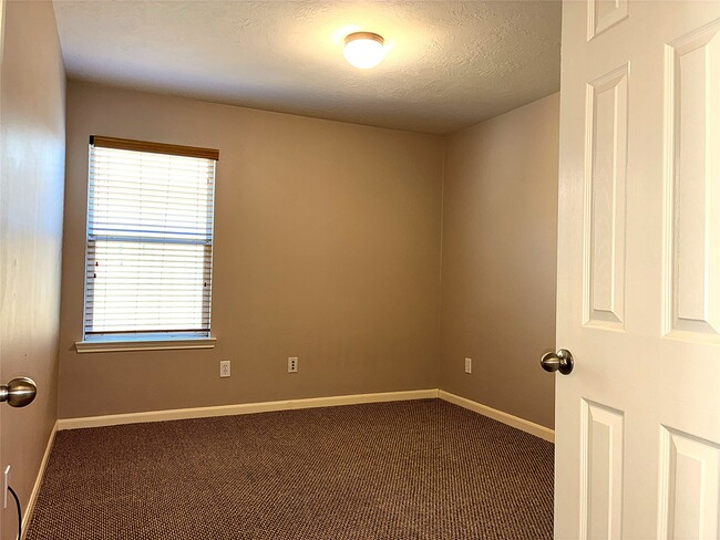 Building Photo - 3418 Cypress Landing Ct