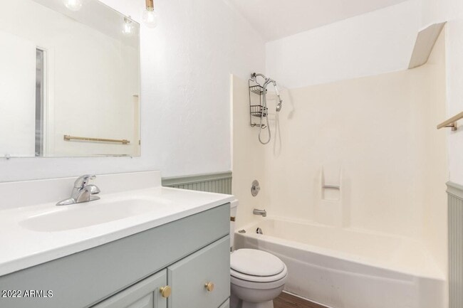 Building Photo - 7821 E Valley Vista Dr