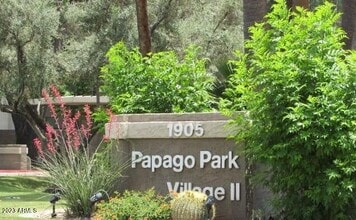 Building Photo - 1905 E University Dr