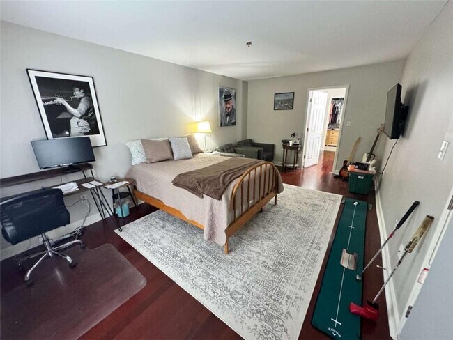 Building Photo - 3201 Lenox Rd NE