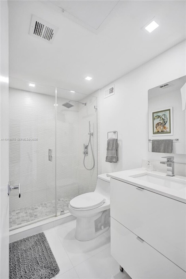 Building Photo - 2501 S Ocean Dr