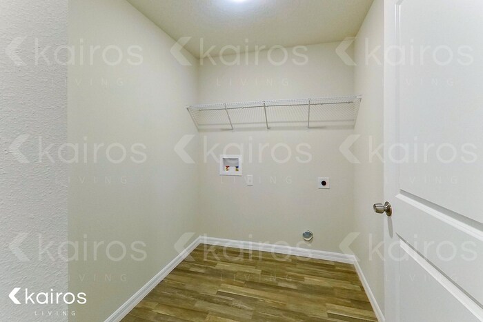 Building Photo - 3596 W Eunice St