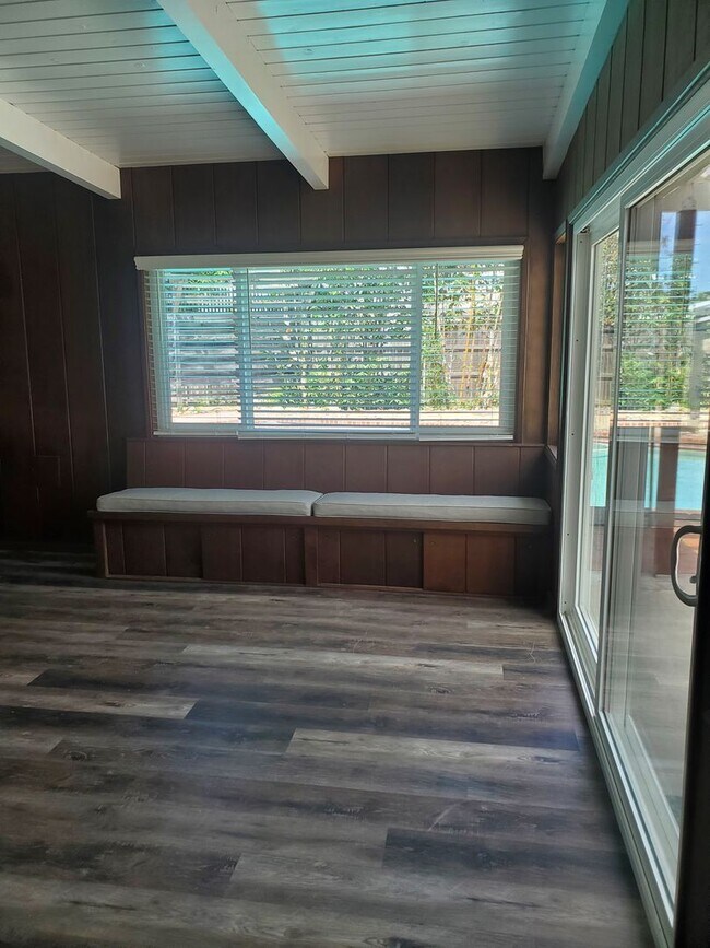 Building Photo - Recently Upgraded and Refreshed House with Pool and Casita