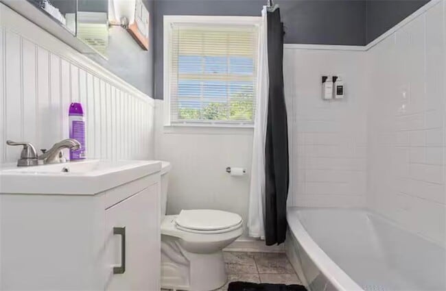 Building Photo - 2958 Holcomb Ct