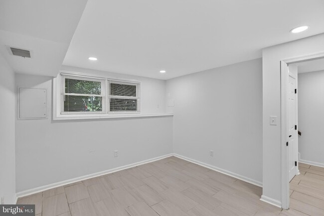 Building Photo - 51 Oak Crest Ct