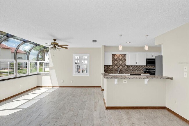 Building Photo - 136 Florida Shores Blvd