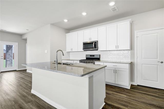 Building Photo - 516 Ezra Ln