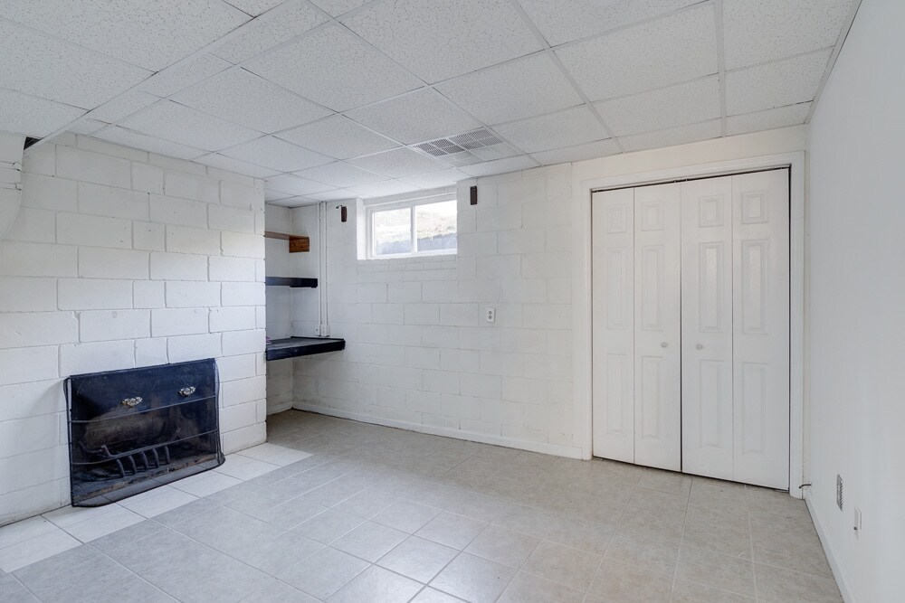 Building Photo - 514 Hillsborough St