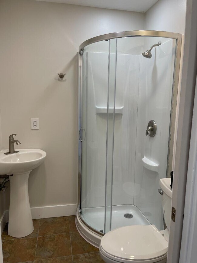 Building Photo - 2260 S 10th St W