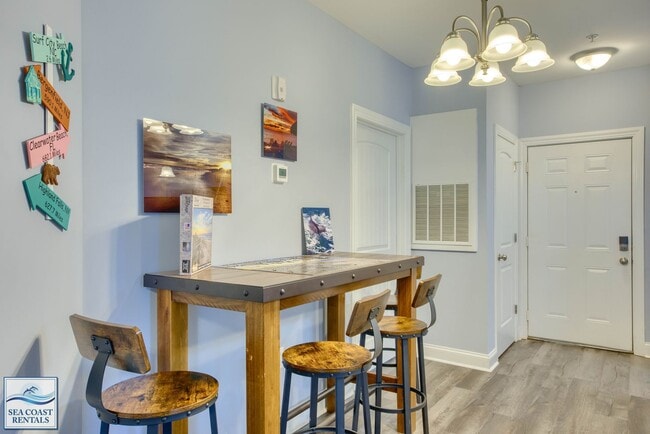 Building Photo - 2 Bedroom 2 bath furnished home - Long Term Minimum 3 month (91 days) flexible terms - Surf City