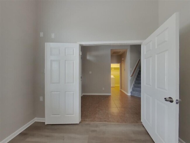 Building Photo - 6715 Starcroft Ct