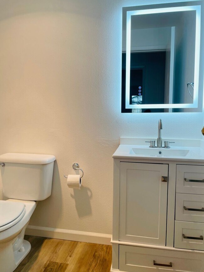 Building Photo - 14200 NE 171st St