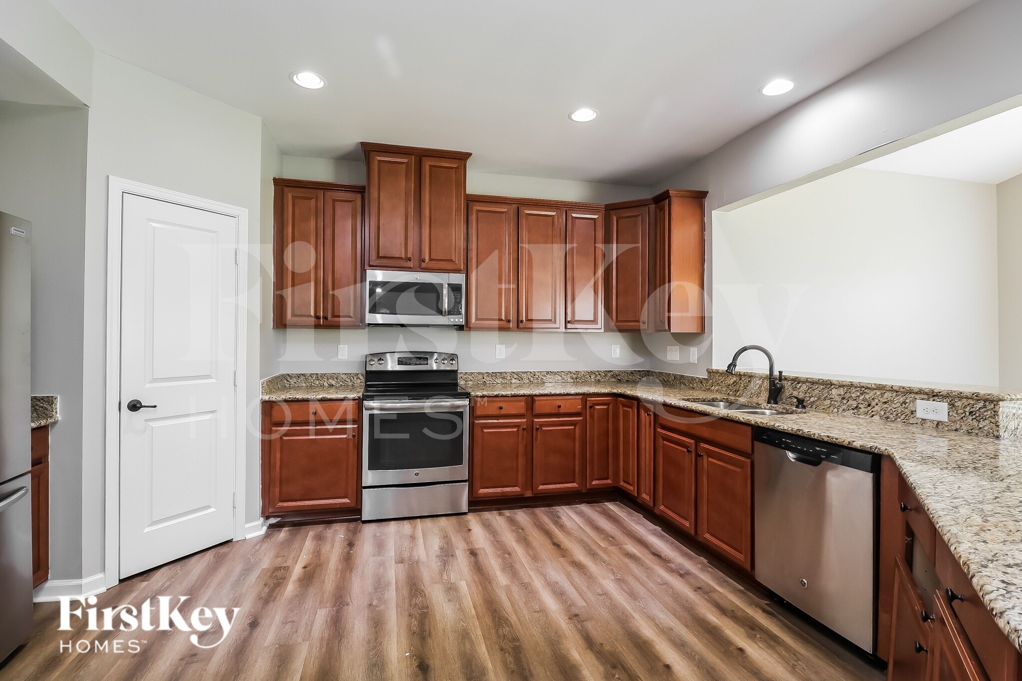 Building Photo - 4313 Roundwood Ct