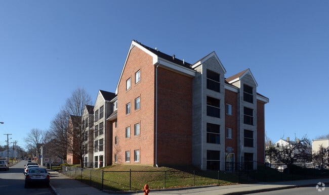 Building Photo - Verdean Gardens