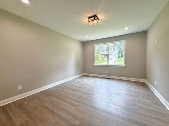 Building Photo - 2578 Whipporwill Ct