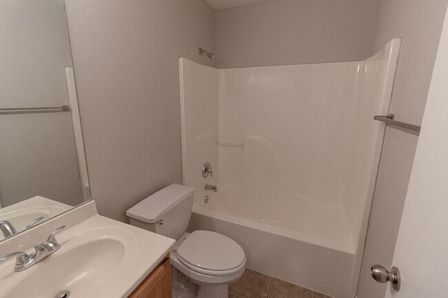 Building Photo - 5209-5211 Currituck Lane