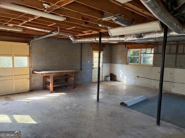 Building Photo - 185 Redwood Cir