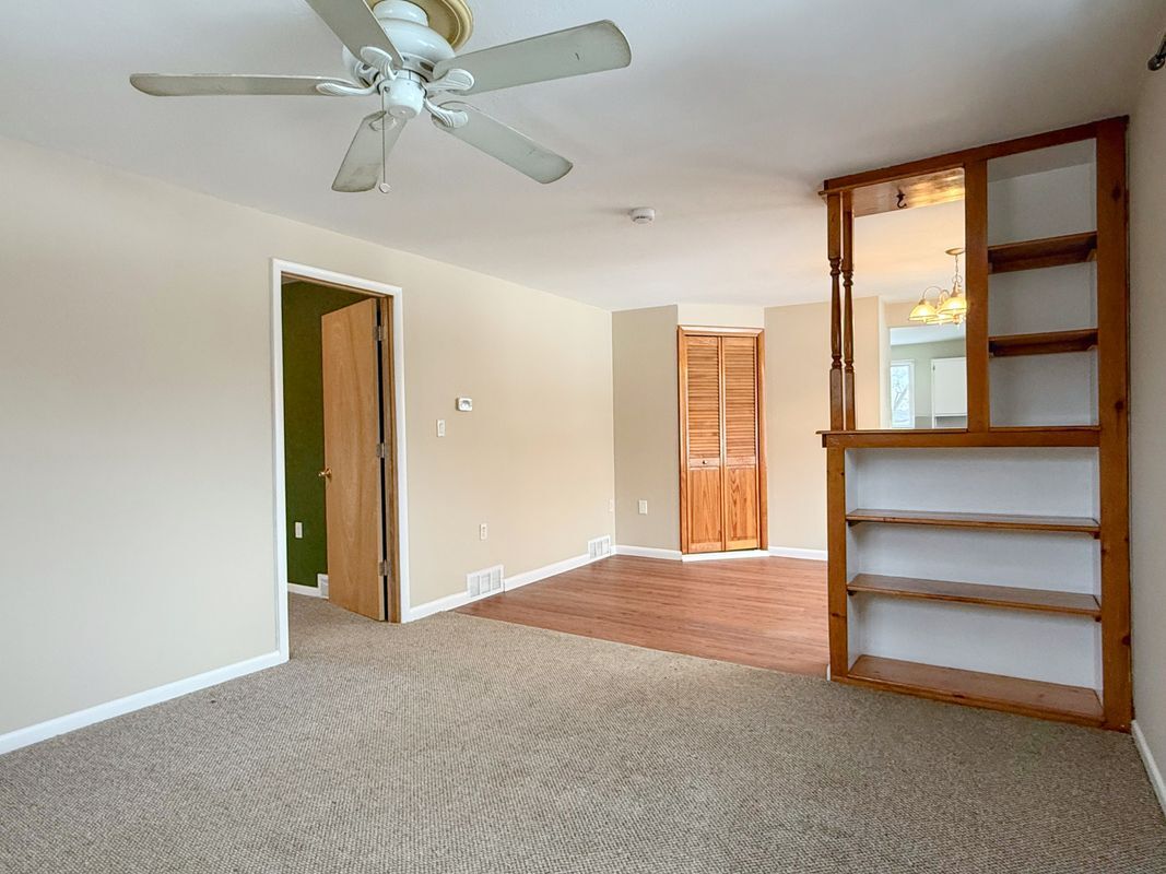 Building Photo - 2653 W Seneca Turnpike