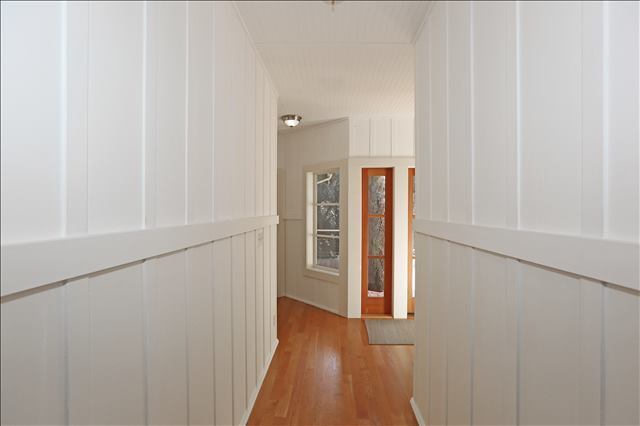 Building Photo - Coming Soon! La Canada Flintridge Contempo...