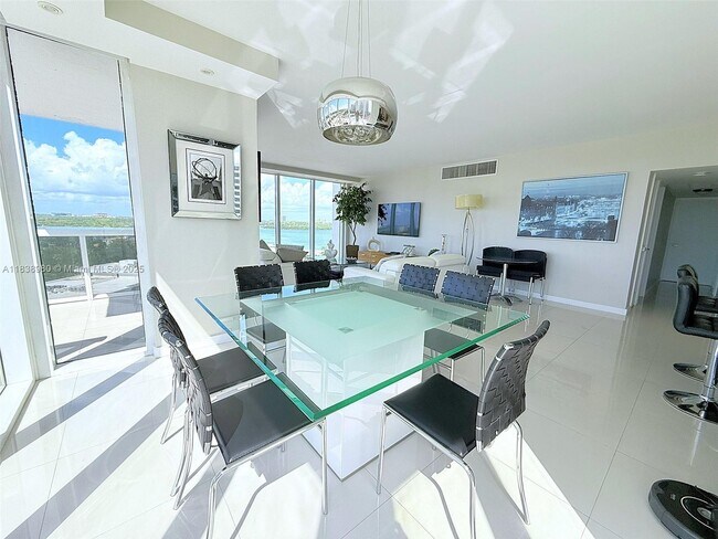 Building Photo - 10275 Collins Ave