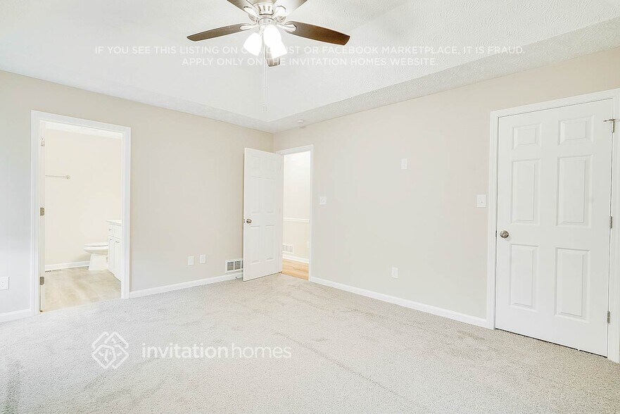 Building Photo - 425 Austin Dr