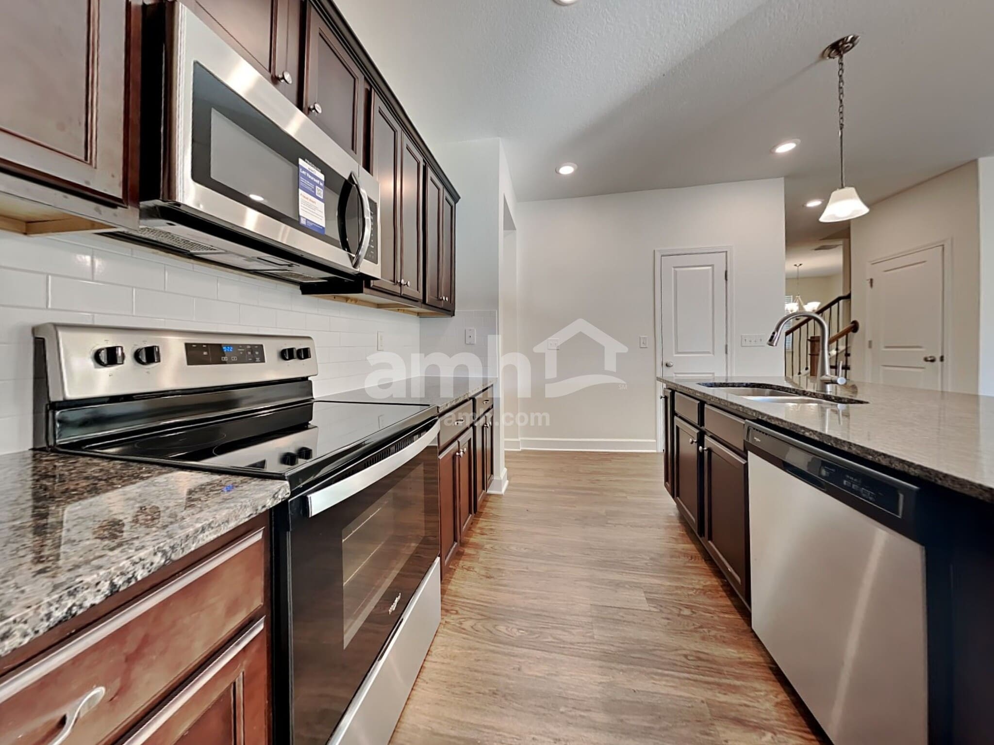 Building Photo - 450 Sandstone Dr