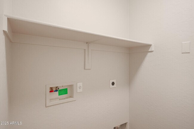 Building Photo - 16026 W Winchcomb Dr