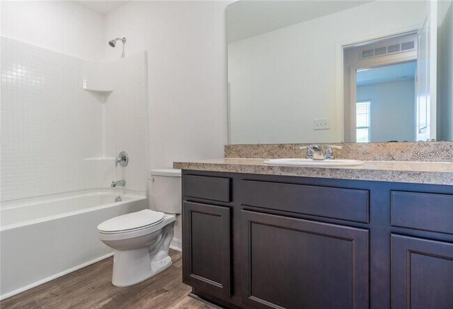 Building Photo - 338 Madison Dr