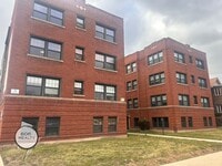 Building Photo - 3258 Maple Ave