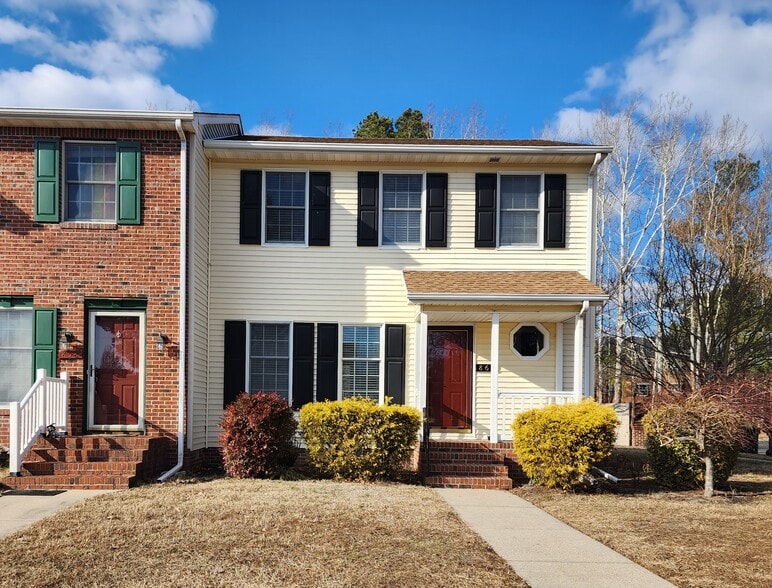 Building Photo - 860 Beaglin Park Dr