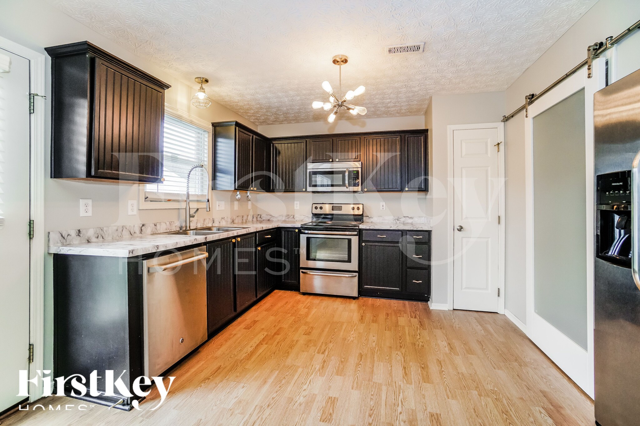 Building Photo - 2973 Seeger St