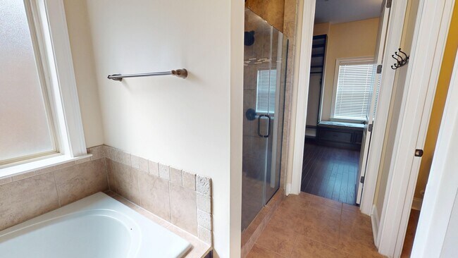 Building Photo - 170 S Charleson Crossing