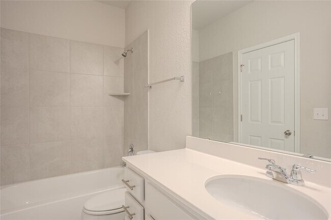 Building Photo - 120 Caney Cv