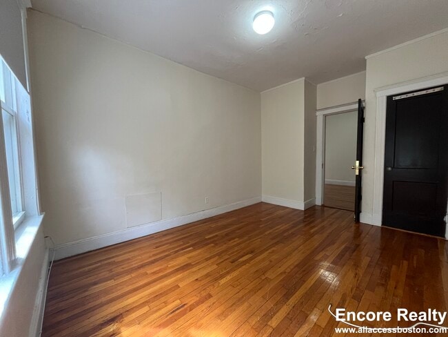 Building Photo - 1626 Commonwealth Ave