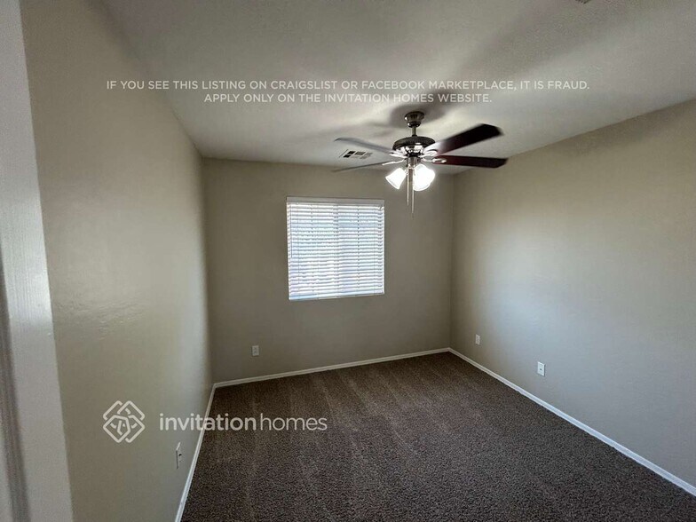 Building Photo - 6707 W Desert Ln