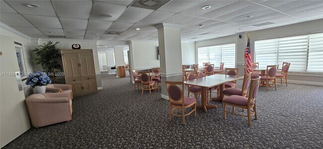 Building Photo - 10777 W Sample Rd