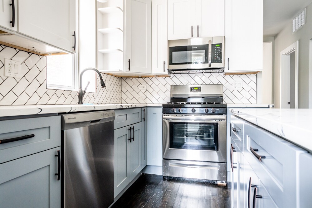 Building Photo - 1435 N Washtenaw Ave