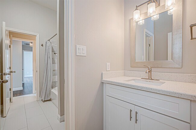 Building Photo - 5410 Portage Rock Ln