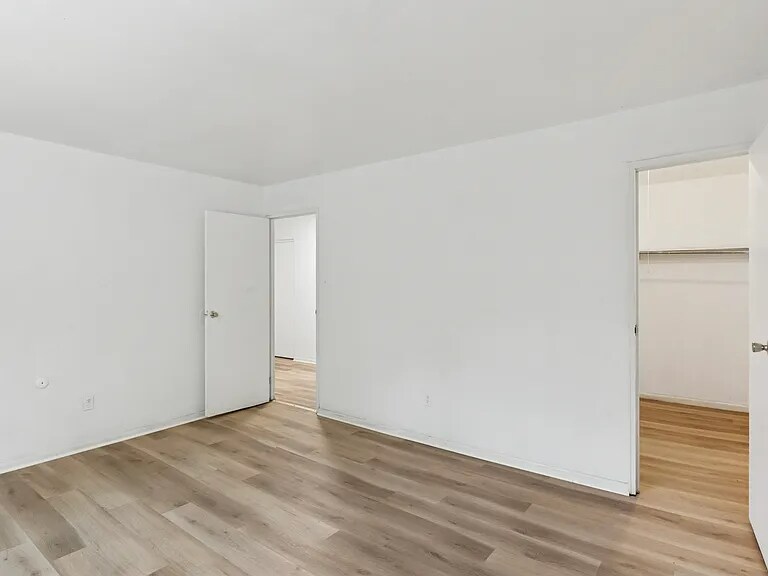 Building Photo - 1822 Benton Ave