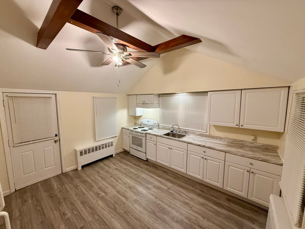 Building Photo - 203 Berkshire Dr