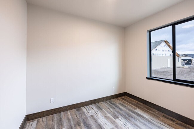 Building Photo - BRAND NEW 2 Bed/1 Bath ADU Home with Garage & Private Yard in Sugar City - Utilities Included!