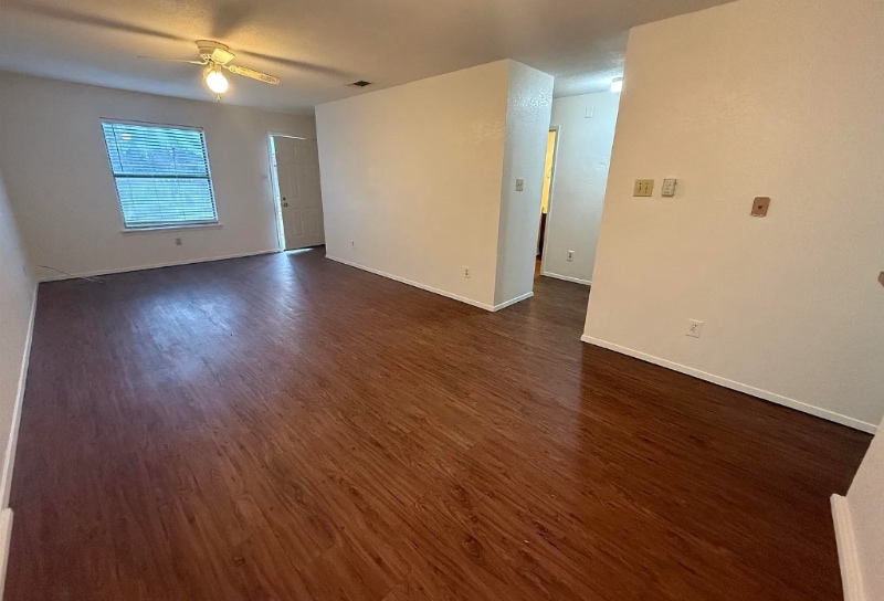 Building Photo - 2813 W Shaw St