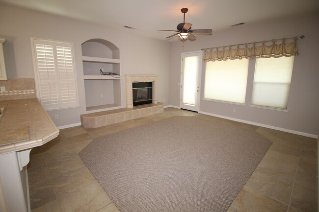 Building Photo - Beautiful Home in Buchanan District + Large Yard