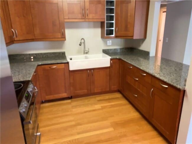 Building Photo - 3125 Colonial Way